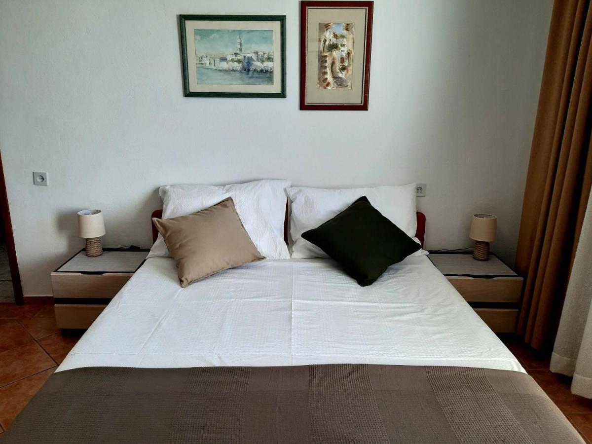 Apartments Summer Bloom Krk Town Εξωτερικό φωτογραφία